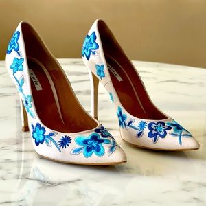 Embroidered heels by ELORIE
